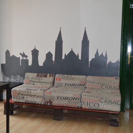 Hostel 66 Сегед Экстерьер фото