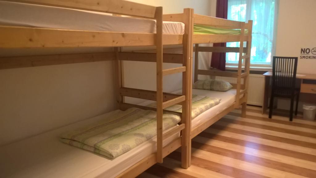 Hostel 66 Сегед Экстерьер фото